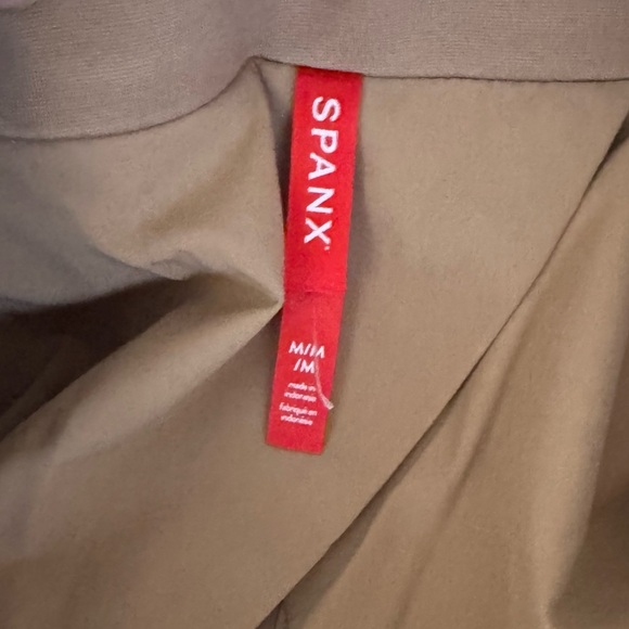 SPANX The Perfect Asymmetrical Tailored Blazer Ponte Toffee Tan Khaki Medium NWT - Picture 10 of 10